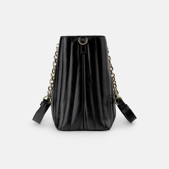 Zara Bags Zara Quilted Gold Trim Shoulder Bag Poshmark